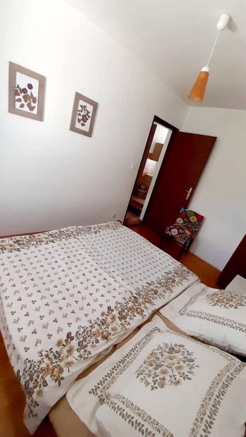Apartman Ivan Vir Exteriér fotografie